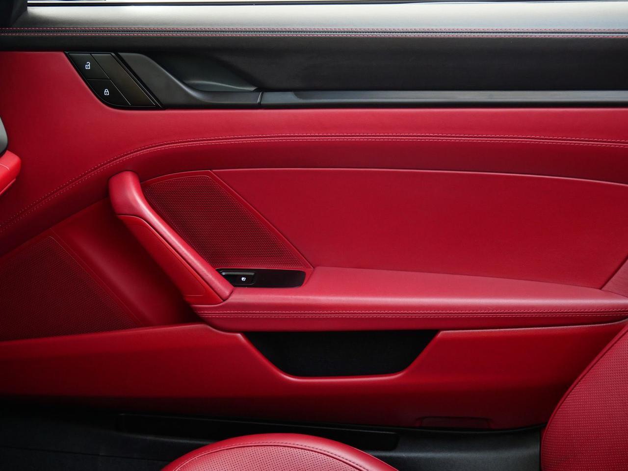 2024 Porsche 911 Targa 4 GTS Targa 4 GTS Lawrence KS