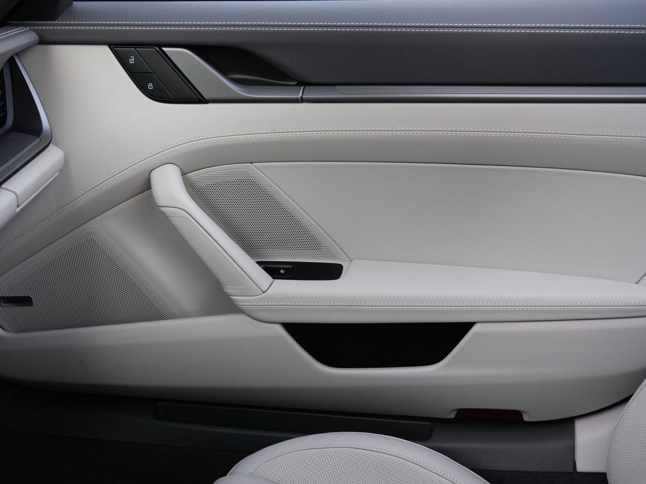 2024 Porsche 911 Targa 4S Targa 4S Lawrence KS