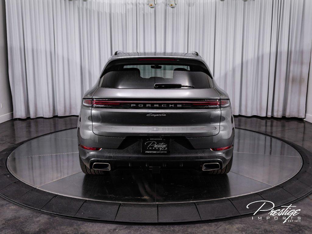 2024 Porsche Cayenne . North Miami Beach FL