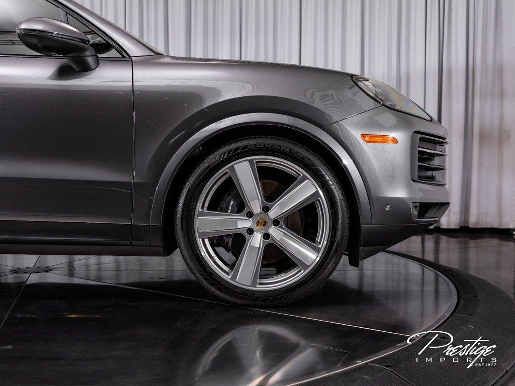2024 Porsche Cayenne . North Miami Beach FL