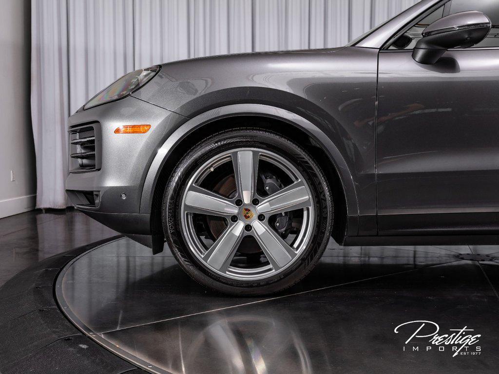 2024 Porsche Cayenne . North Miami Beach FL