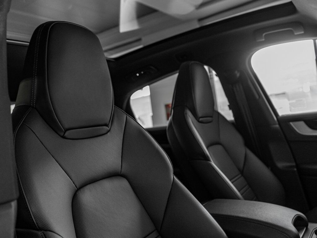 2024 Porsche Cayenne Colorado Springs CO