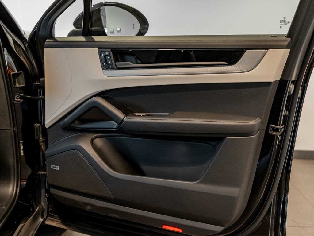 2024 Porsche Cayenne Colorado Springs CO