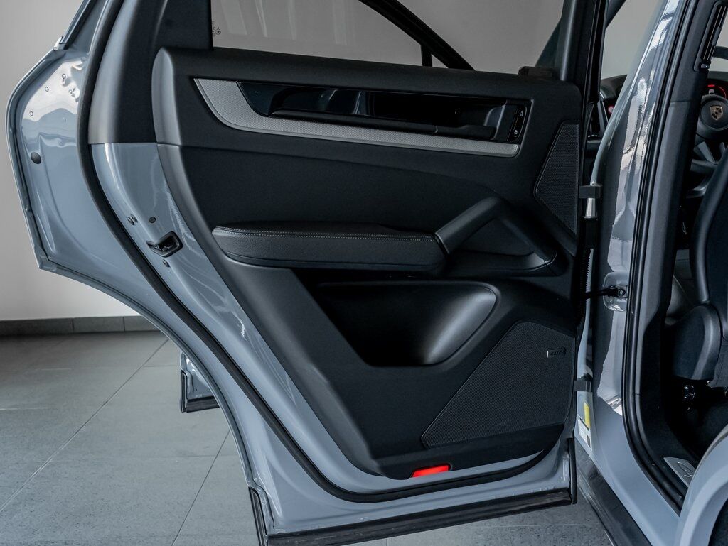 2024 Porsche Cayenne Colorado Springs CO