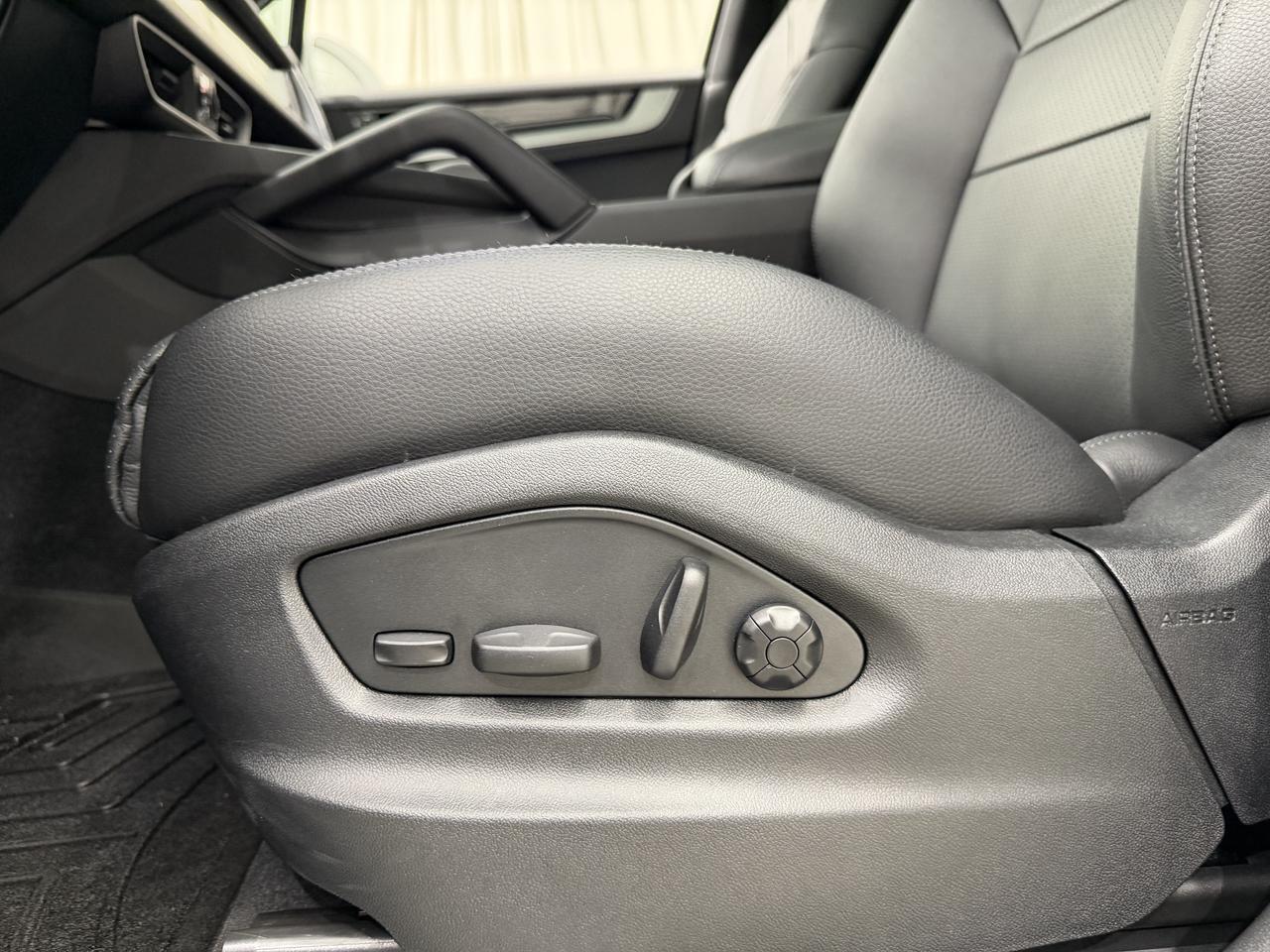 2024 Porsche Cayenne Newark DE