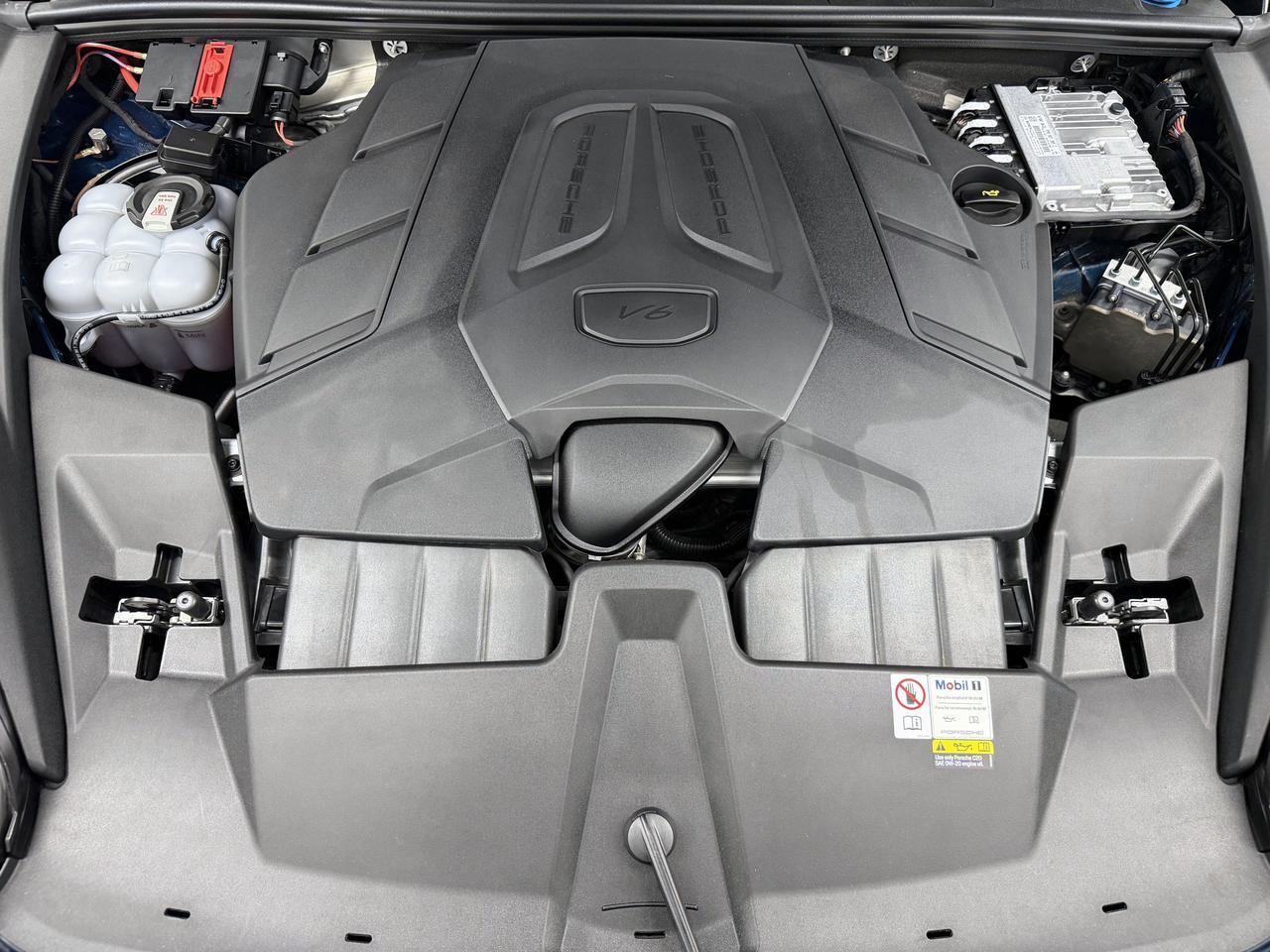2024 Porsche Cayenne Newark DE
