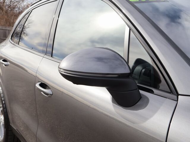 2024 Porsche Cayenne  Oshkosh WI