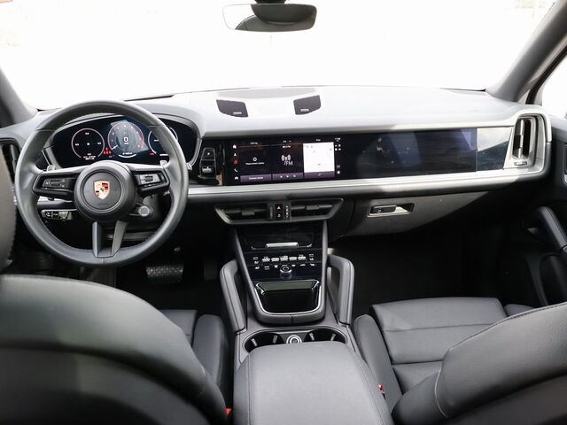 2024 Porsche Cayenne  Oshkosh WI