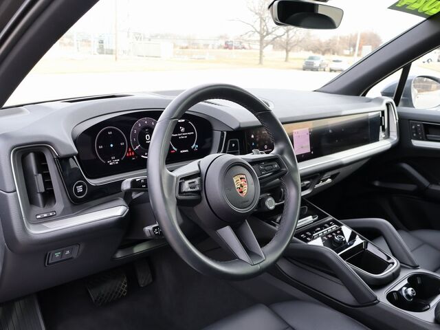 2024 Porsche Cayenne  Oshkosh WI