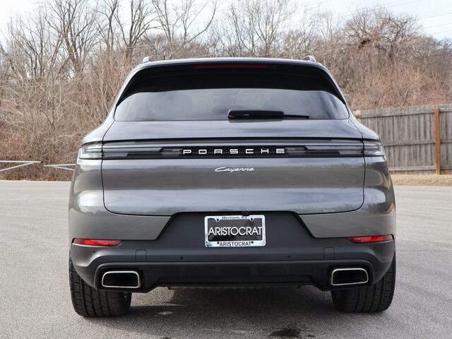2024 Porsche Cayenne  Oshkosh WI