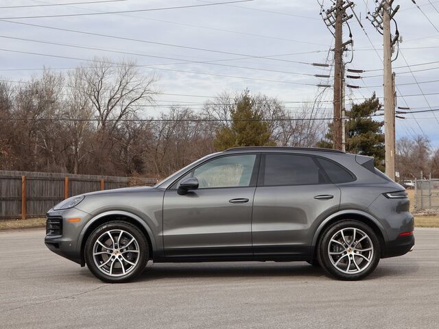 2024 Porsche Cayenne  Oshkosh WI