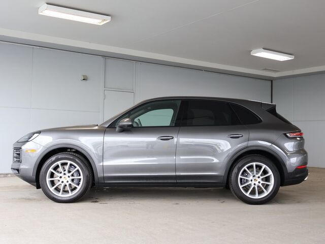 2024 Porsche Cayenne  Oshkosh WI