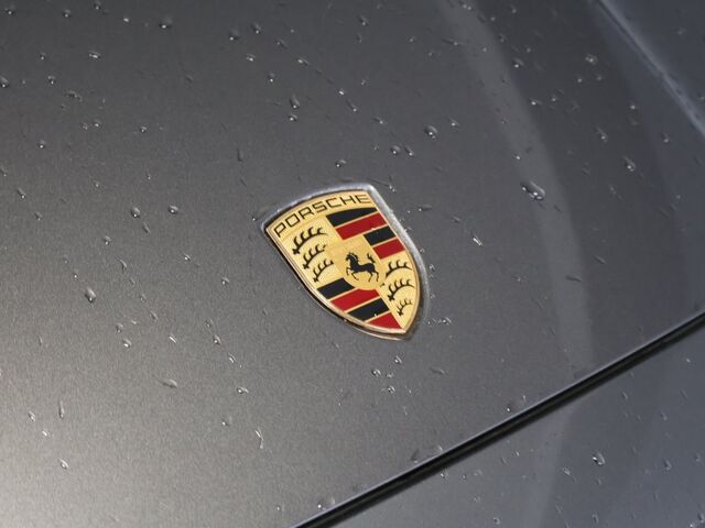 2024 Porsche Cayenne  Oshkosh WI