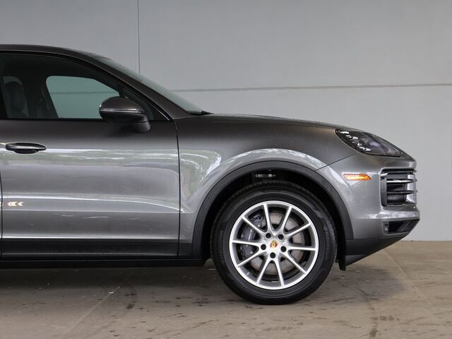 2024 Porsche Cayenne  Oshkosh WI