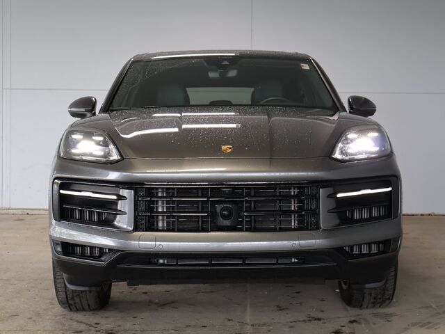 2024 Porsche Cayenne  Oshkosh WI