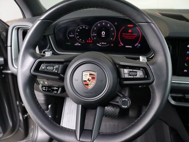 2024 Porsche Cayenne  Oshkosh WI