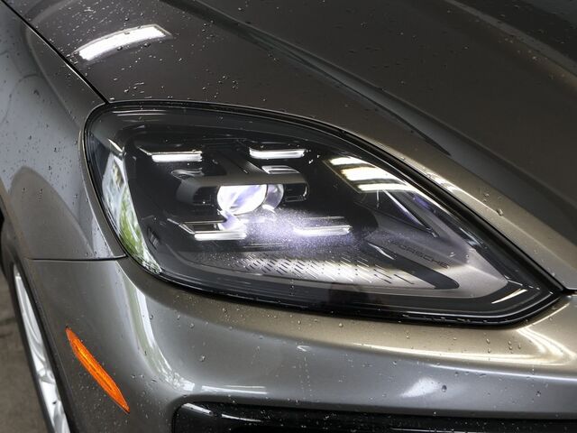 2024 Porsche Cayenne  Oshkosh WI