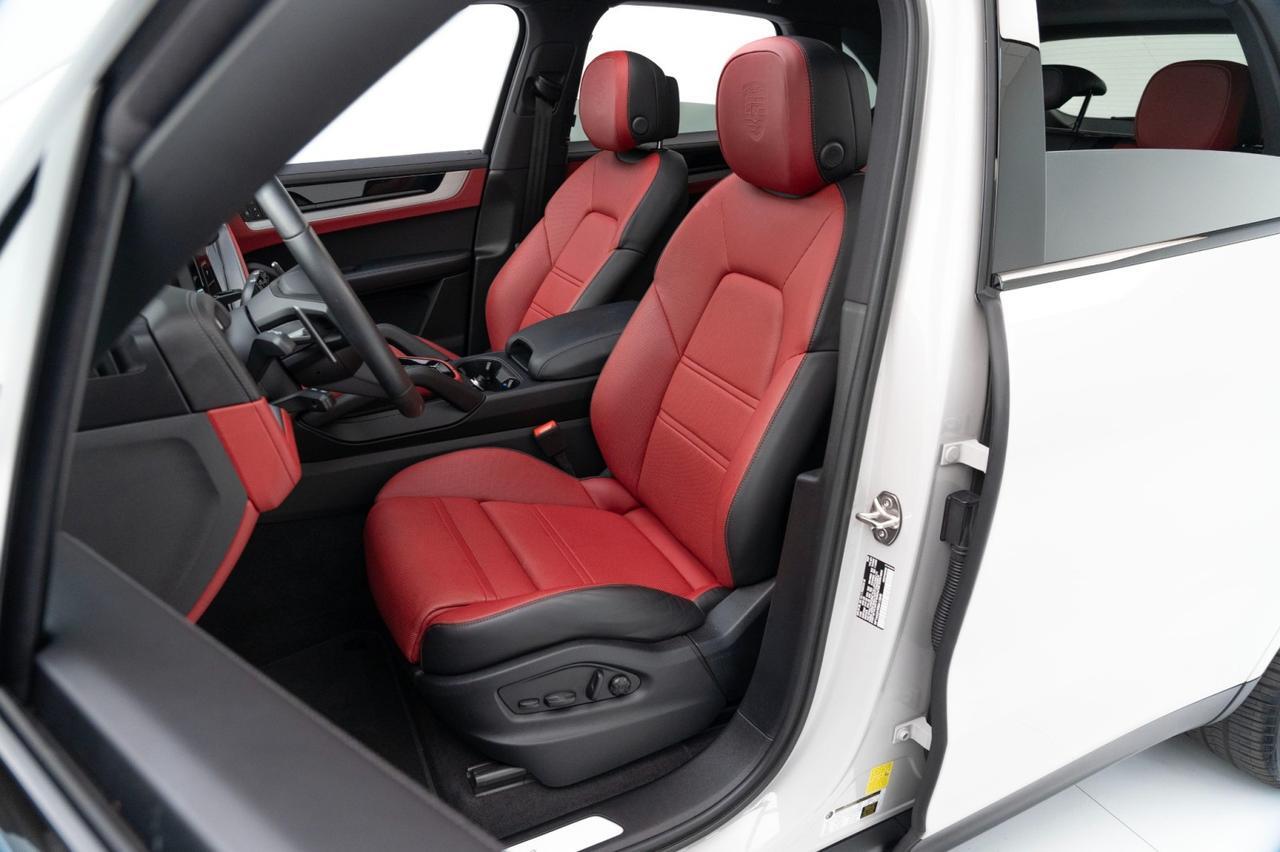 2024 Porsche Cayenne Pompano Beach FL