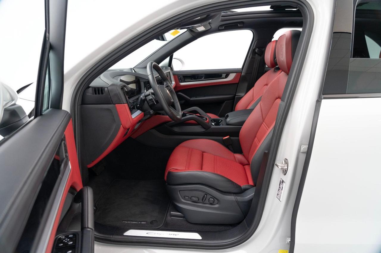 2024 Porsche Cayenne Pompano Beach FL