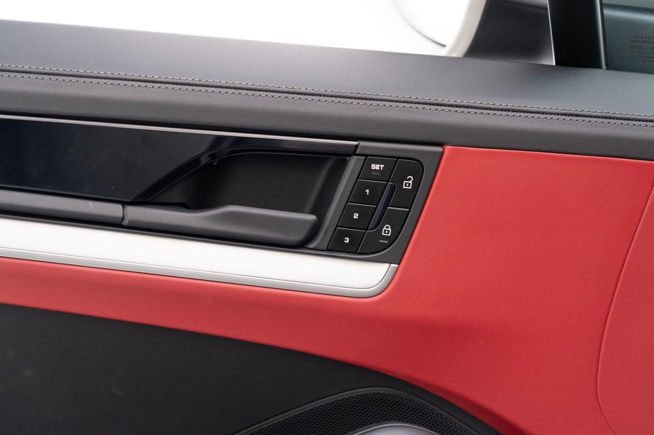 2024 Porsche Cayenne Pompano Beach FL
