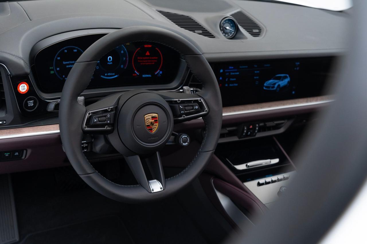 2024 Porsche Cayenne Pompano Beach FL