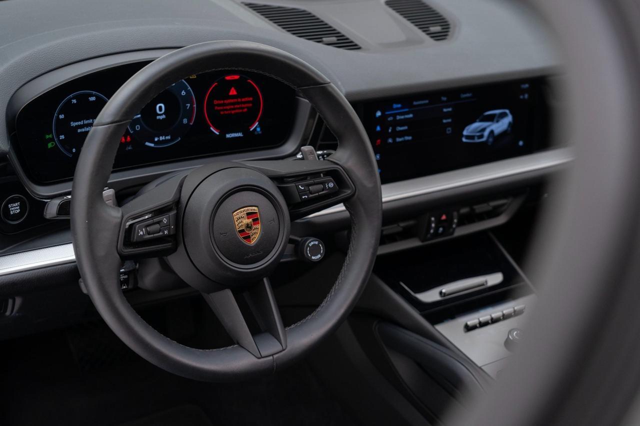 2024 Porsche Cayenne Pompano Beach FL