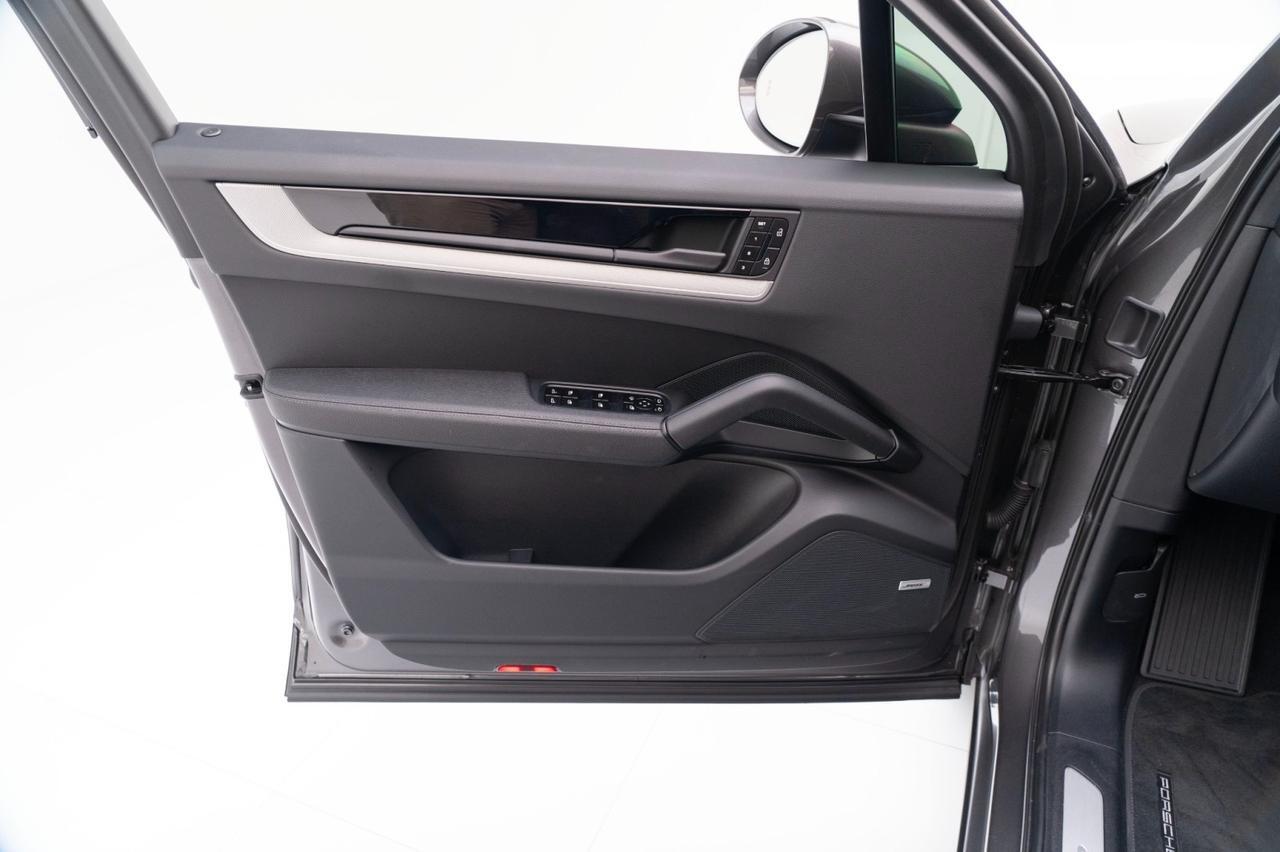 2024 Porsche Cayenne Pompano Beach FL