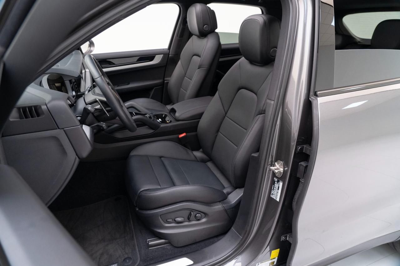 2024 Porsche Cayenne Pompano Beach FL