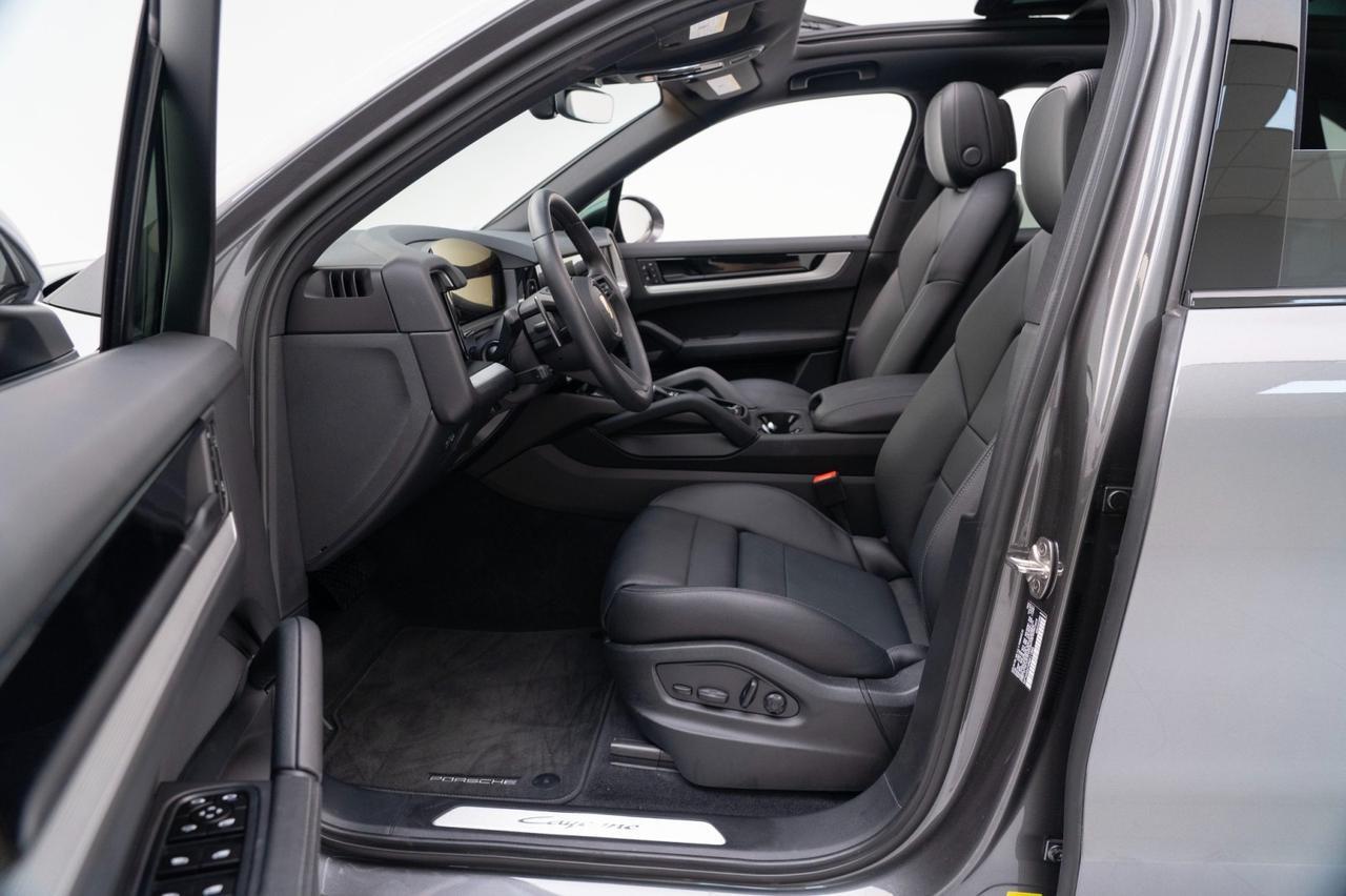 2024 Porsche Cayenne Pompano Beach FL