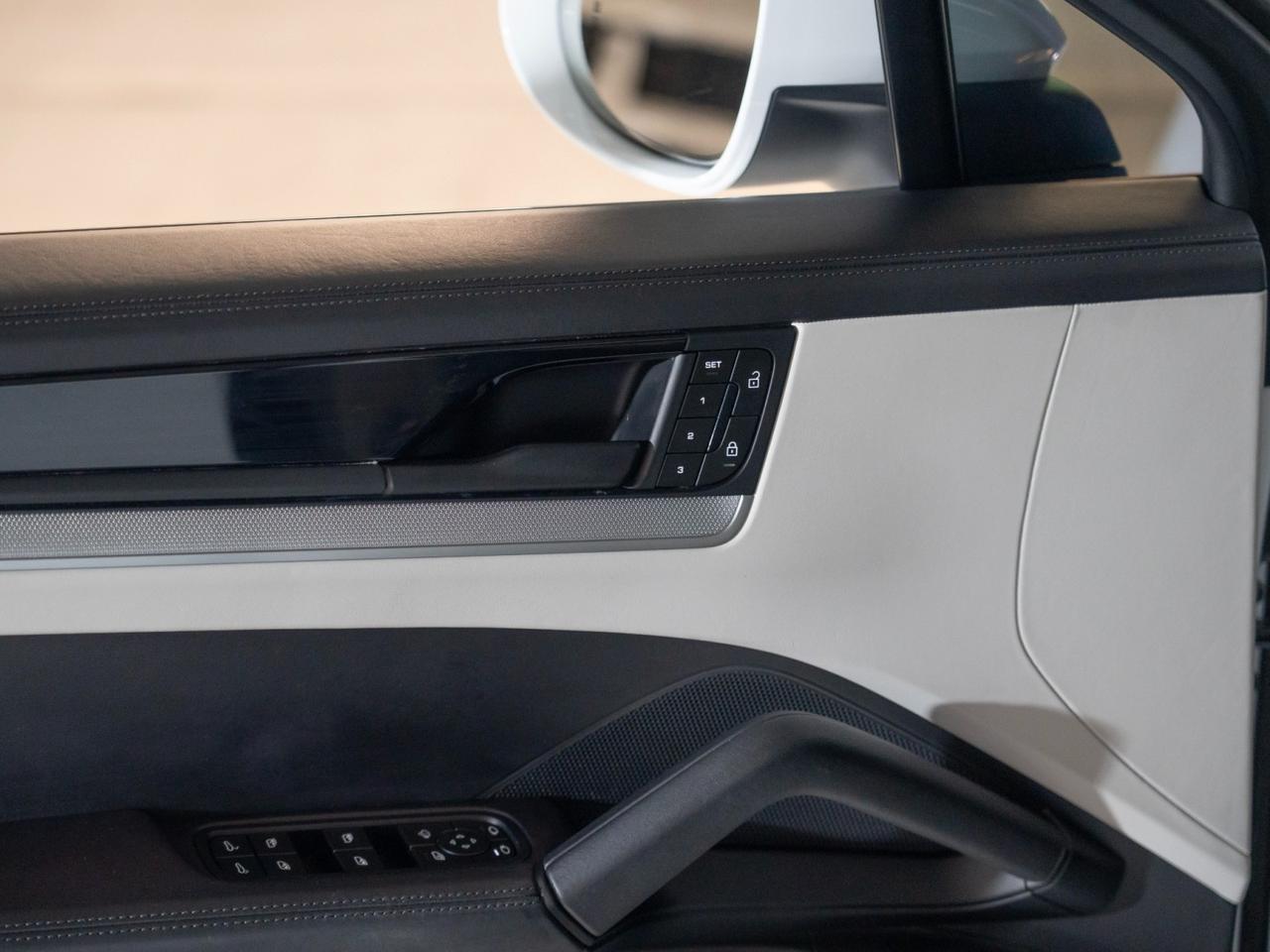 2024 Porsche Cayenne Pompano Beach FL
