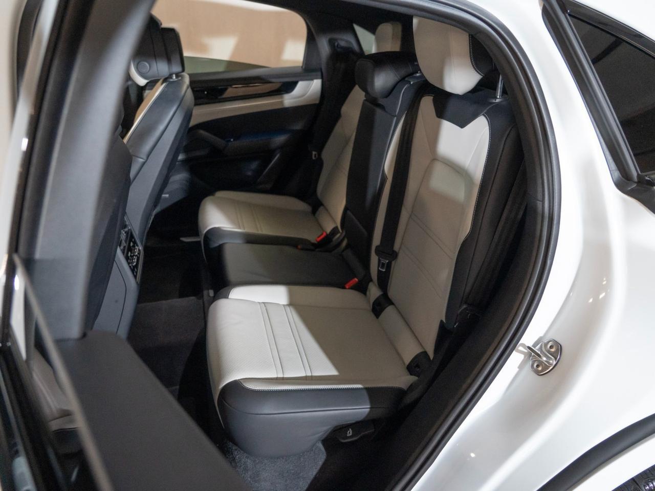 2024 Porsche Cayenne Pompano Beach FL