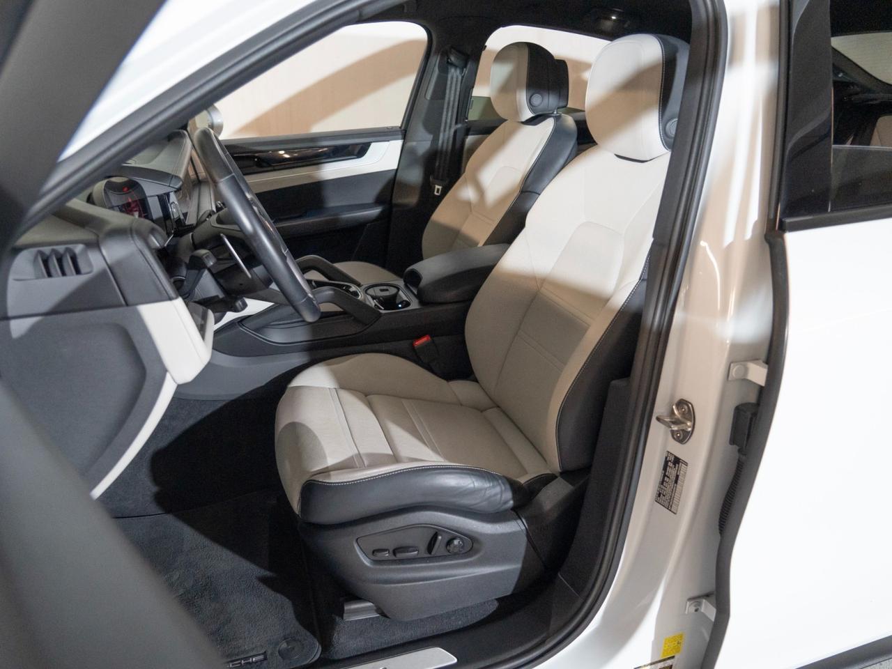2024 Porsche Cayenne Pompano Beach FL