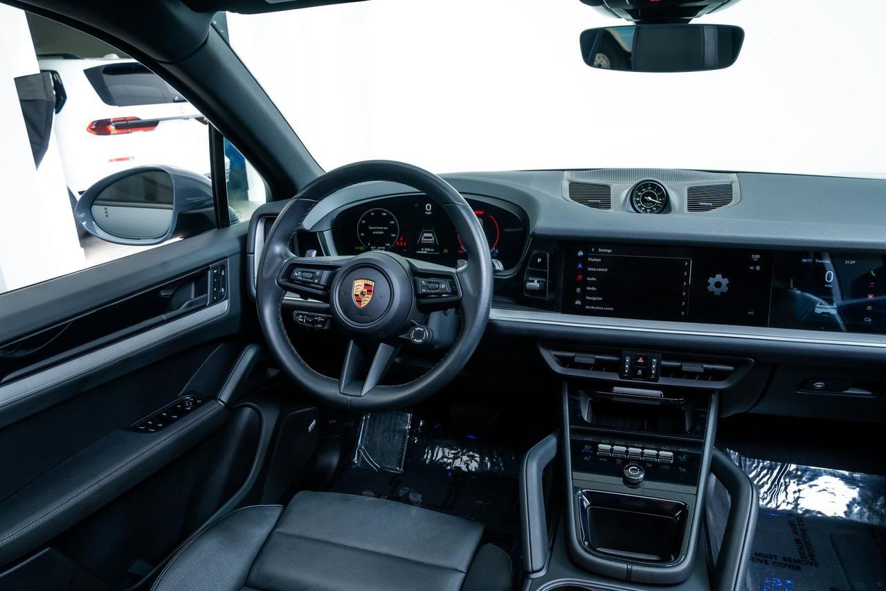 2024 Porsche Cayenne 1 Owner Premium Package Portland OR