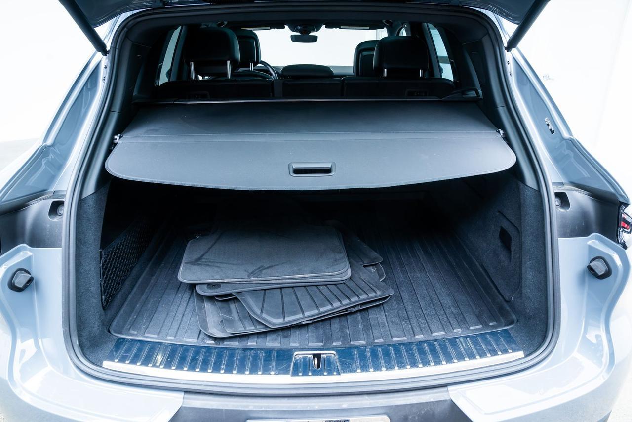 2024 Porsche Cayenne 1 Owner Premium Package Portland OR