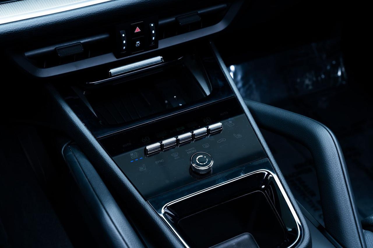 2024 Porsche Cayenne 1 Owner Premium Package Portland OR