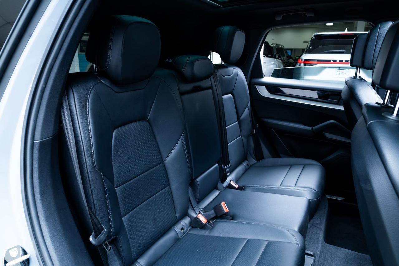 2024 Porsche Cayenne 1 Owner Premium Package Portland OR