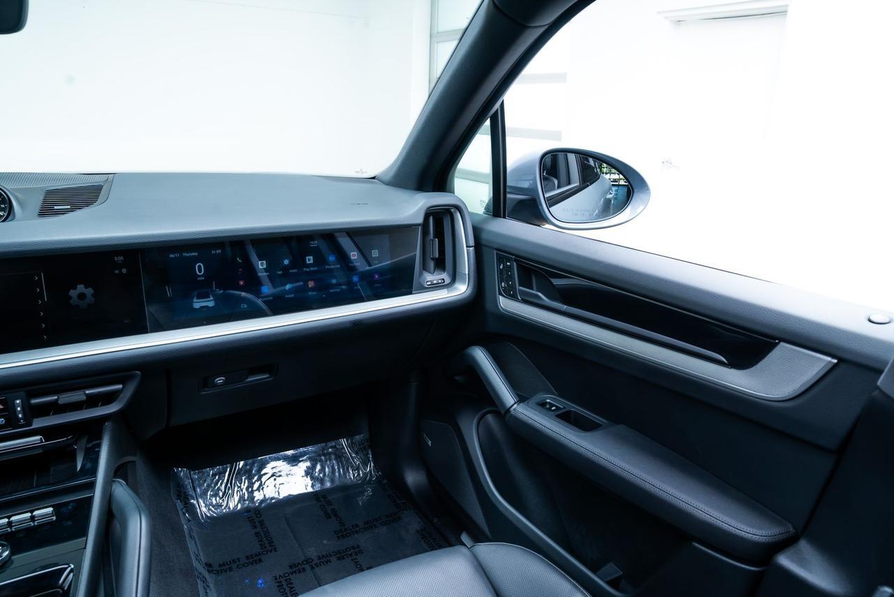 2024 Porsche Cayenne 1 Owner Premium Package Portland OR