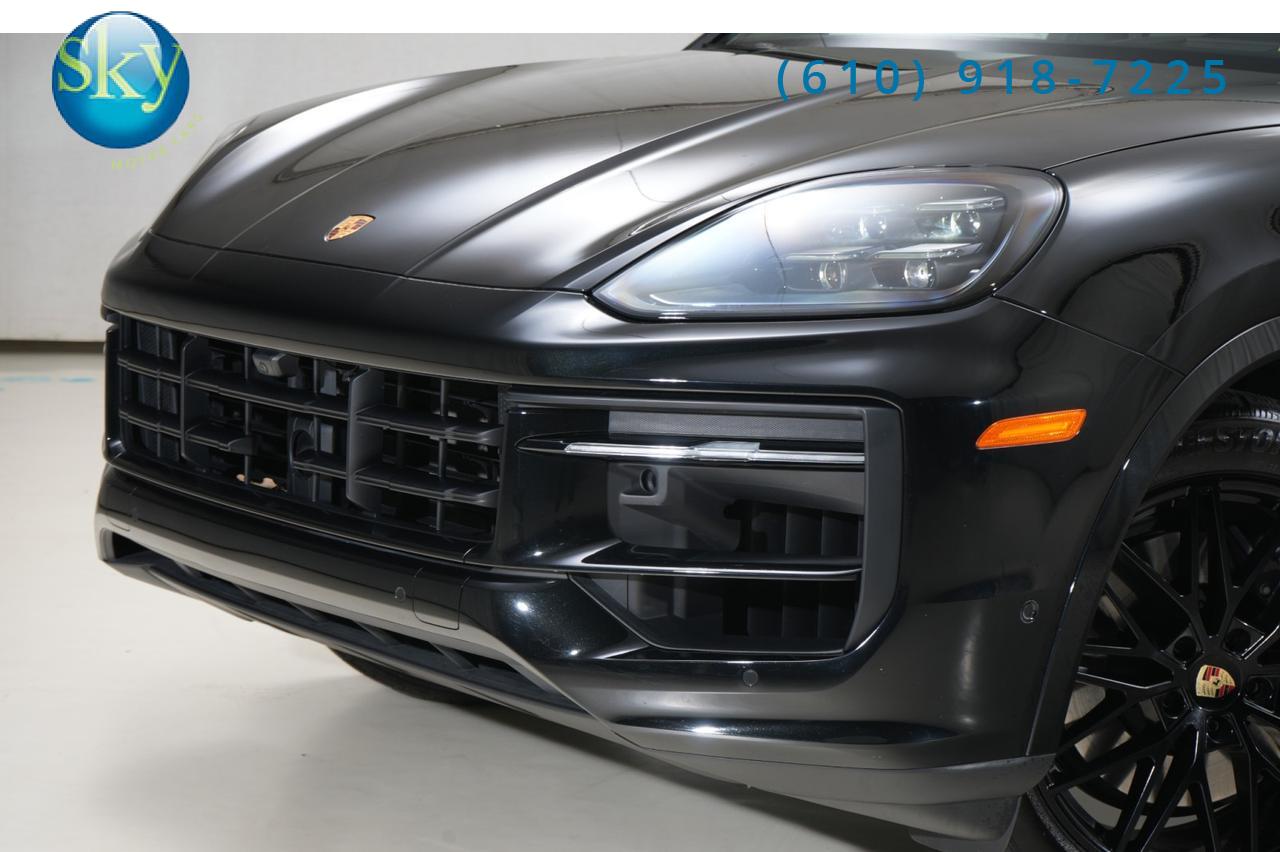2024 Porsche Cayenne AWD $103,860 MSRP