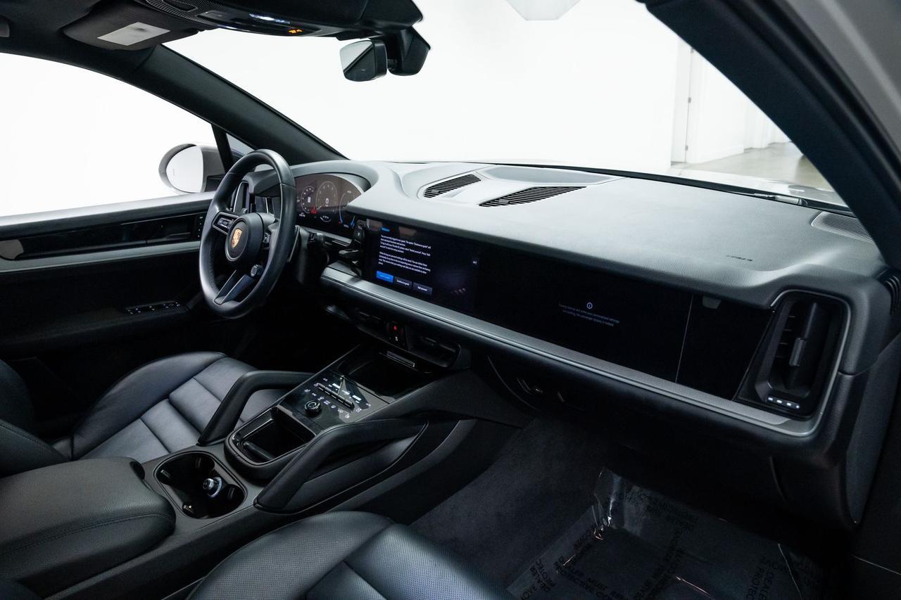 2024 Porsche Cayenne Base 1 Owner Premium Package Portland OR