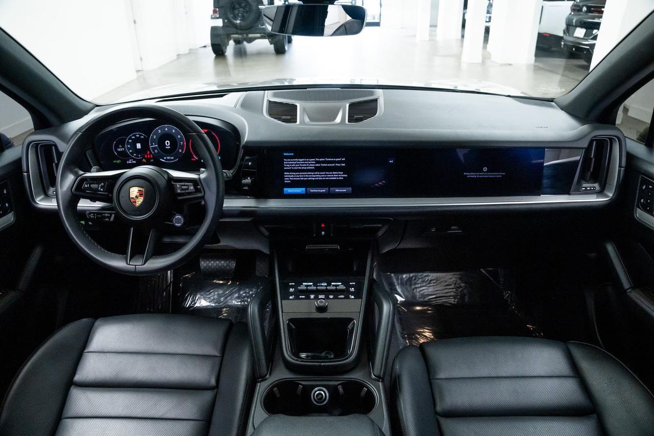 2024 Porsche Cayenne Base 1 Owner Premium Package Portland OR