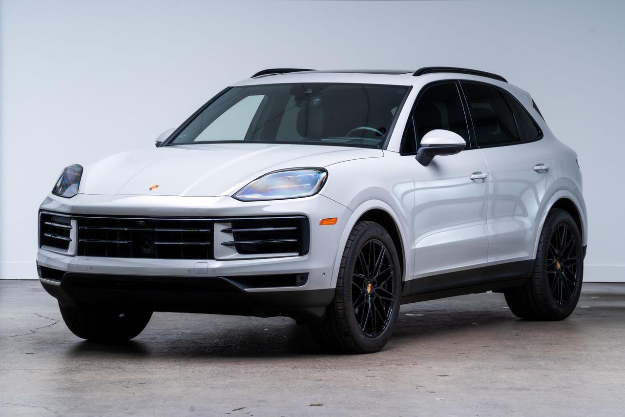 2024 Porsche Cayenne Base $23k in options / 1 Owner Portland OR