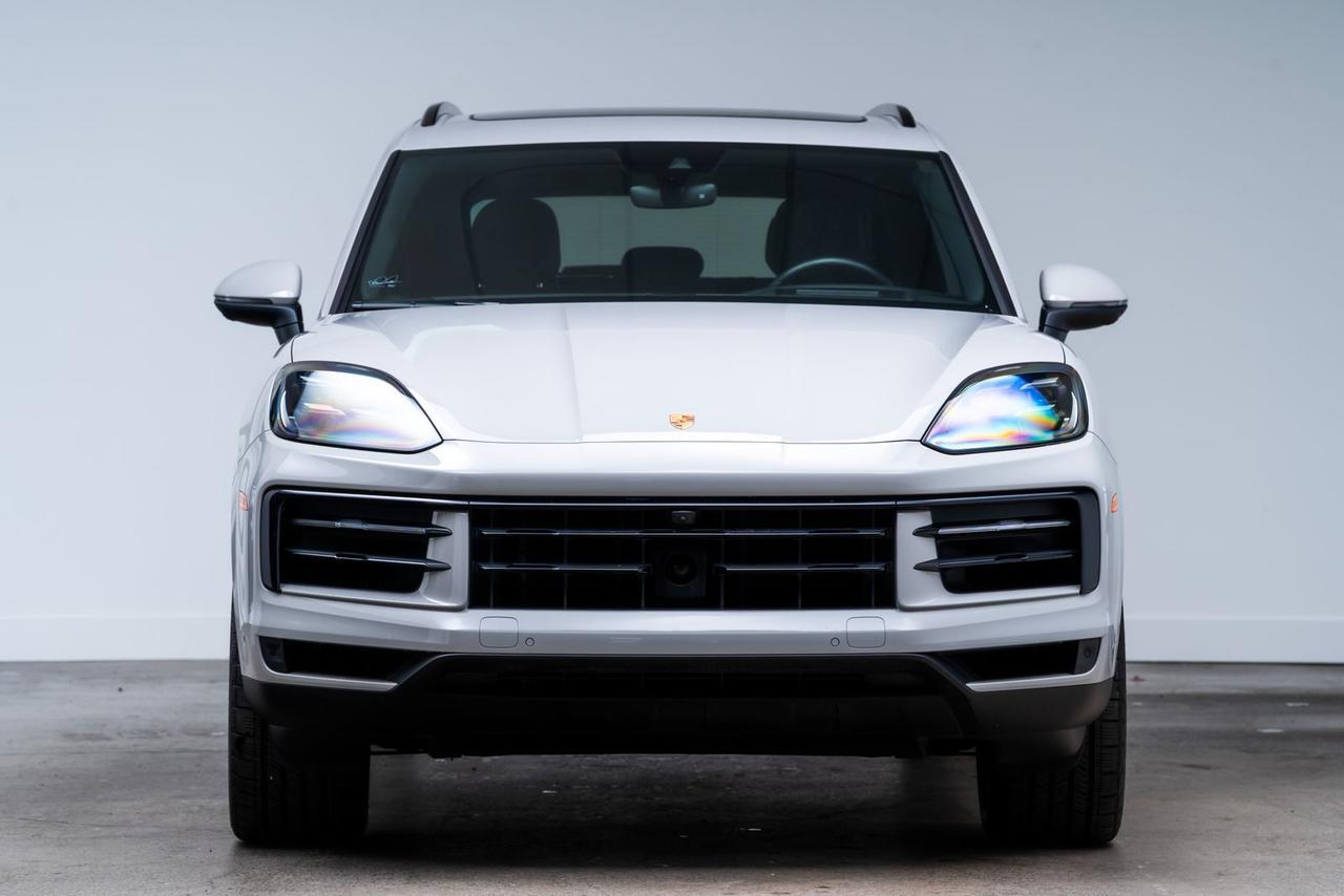 2024 Porsche Cayenne Base $23k in options / 1 Owner Portland OR
