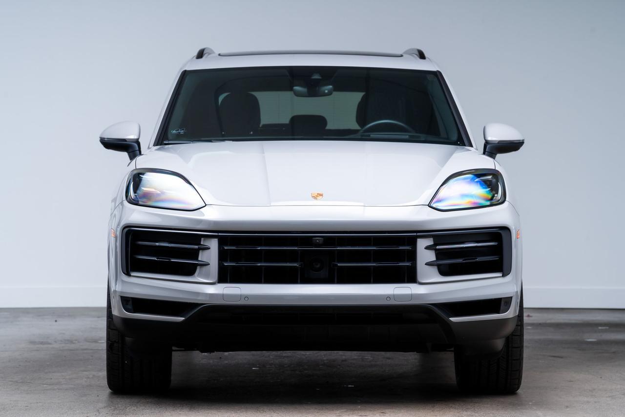 2024 Porsche Cayenne Base $23k in options / 1 Owner Portland OR