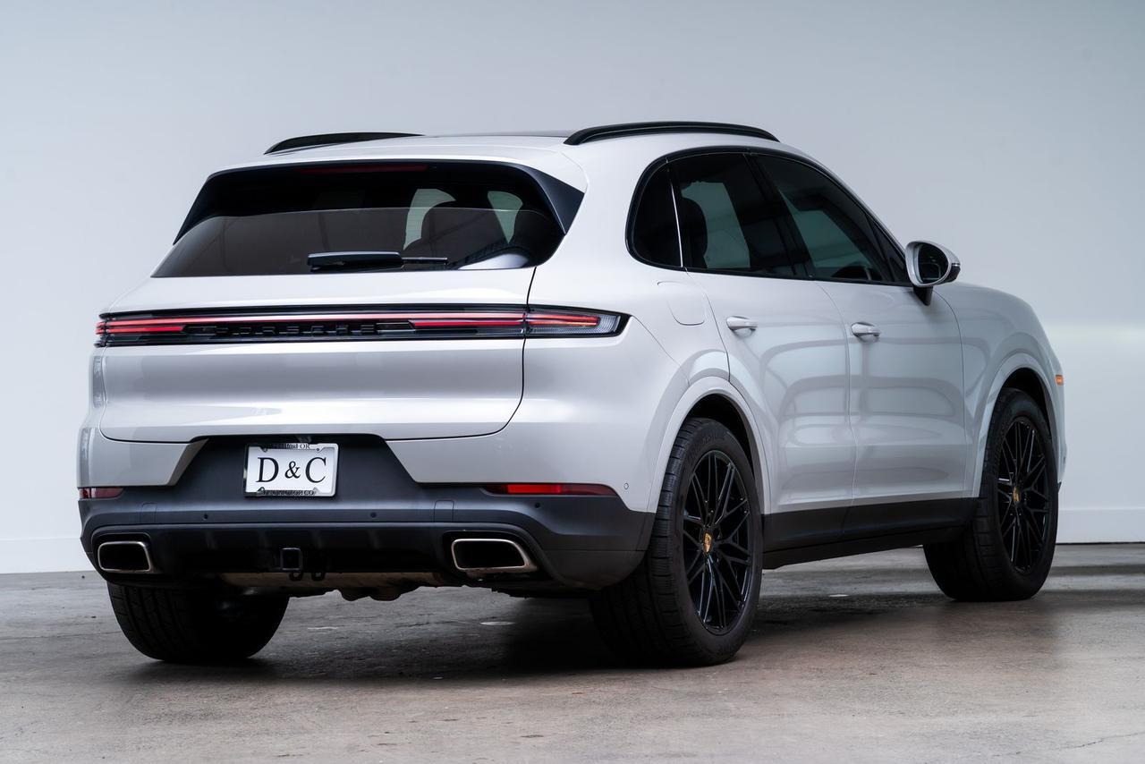 2024 Porsche Cayenne Base $23k in options / 1 Owner Portland OR