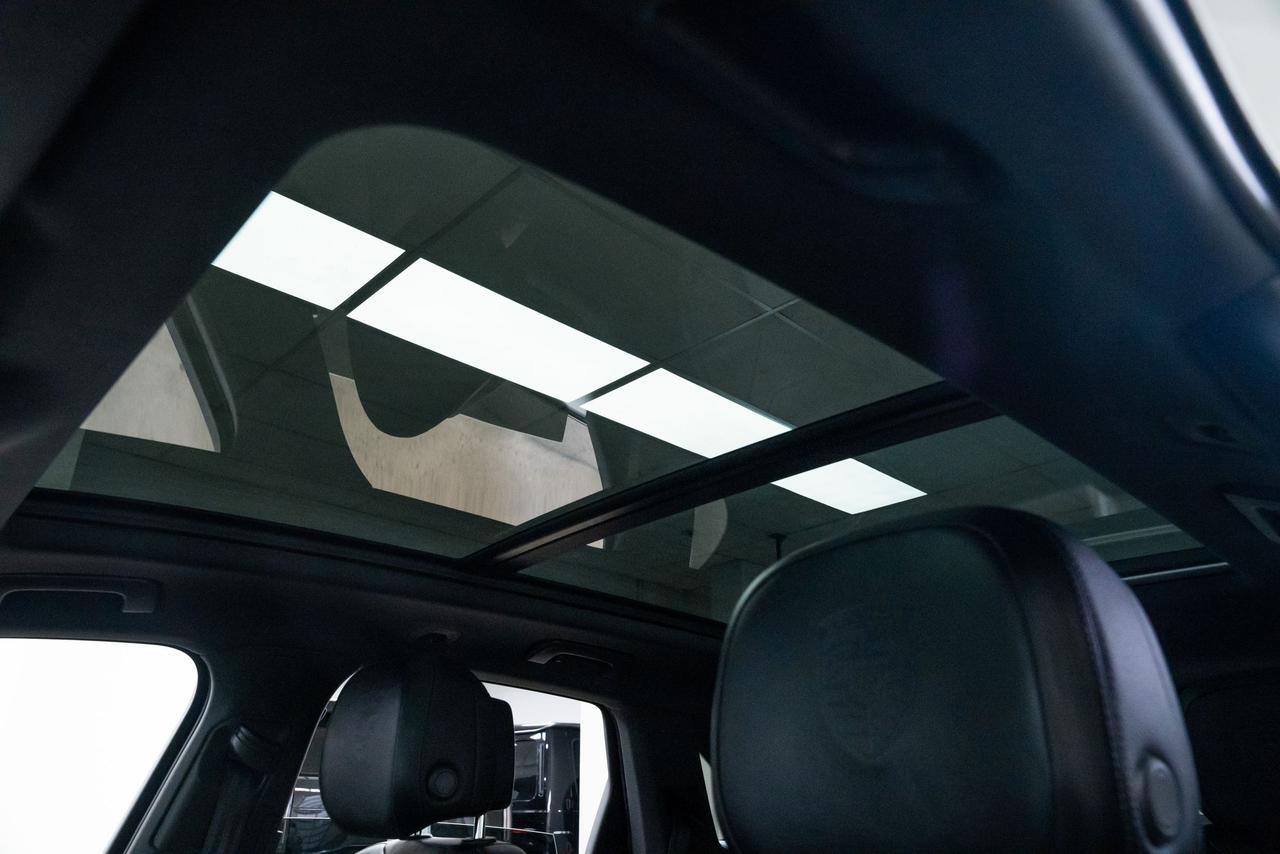 2024 Porsche Cayenne Base $23k in options / 1 Owner Portland OR
