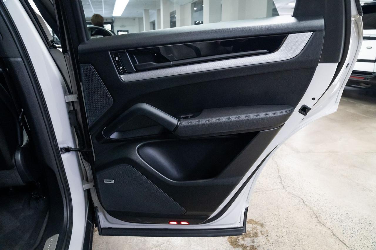 2024 Porsche Cayenne Base $23k in options / 1 Owner Portland OR