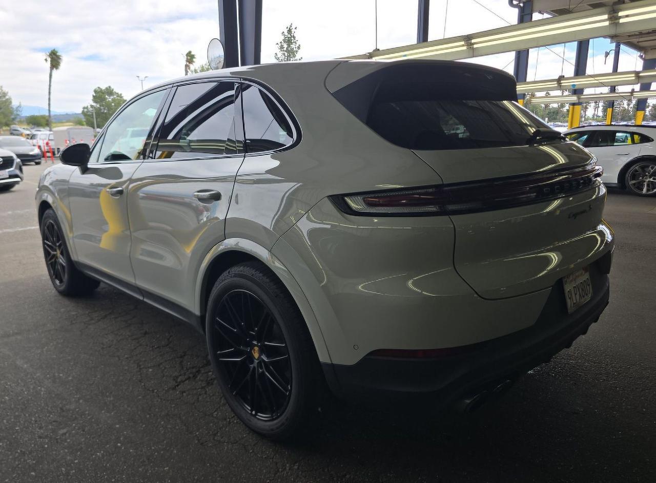 2024 Porsche Cayenne Base Gladstone OR