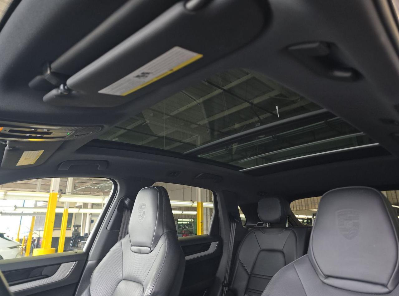 2024 Porsche Cayenne Base Gladstone OR