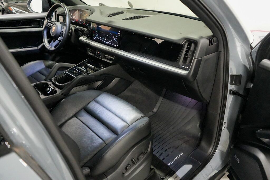 2024 Porsche Cayenne Base Tigard OR