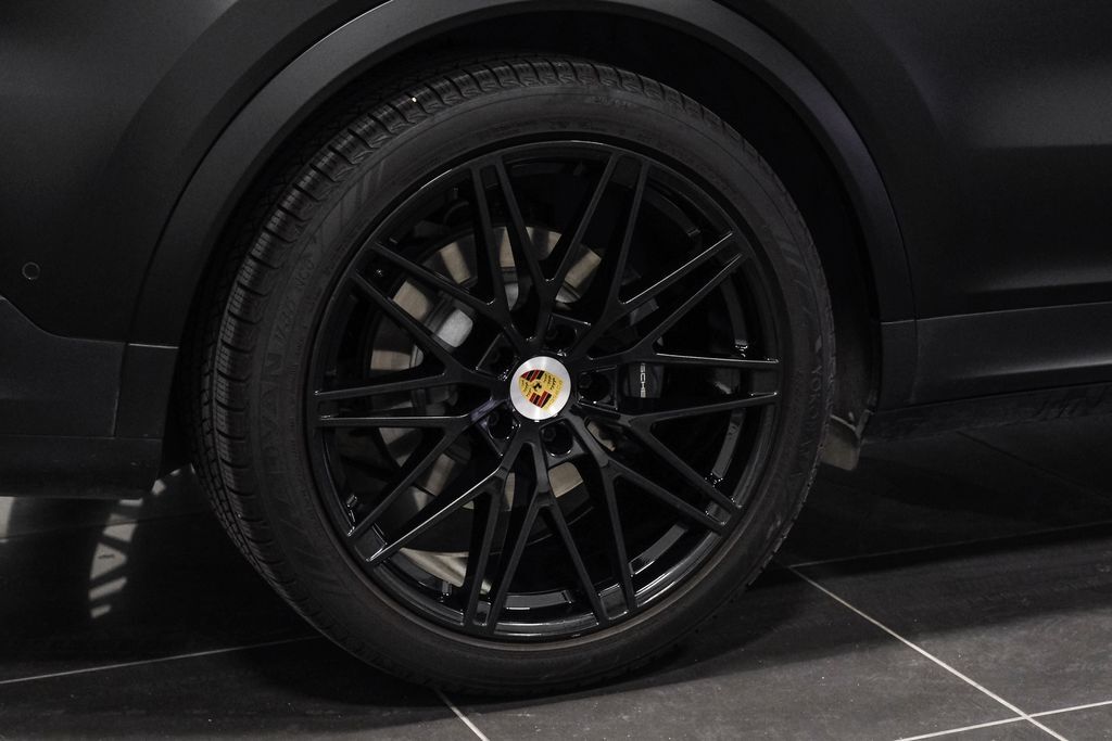 2024 Porsche Cayenne Coupe Base Carrollton TX